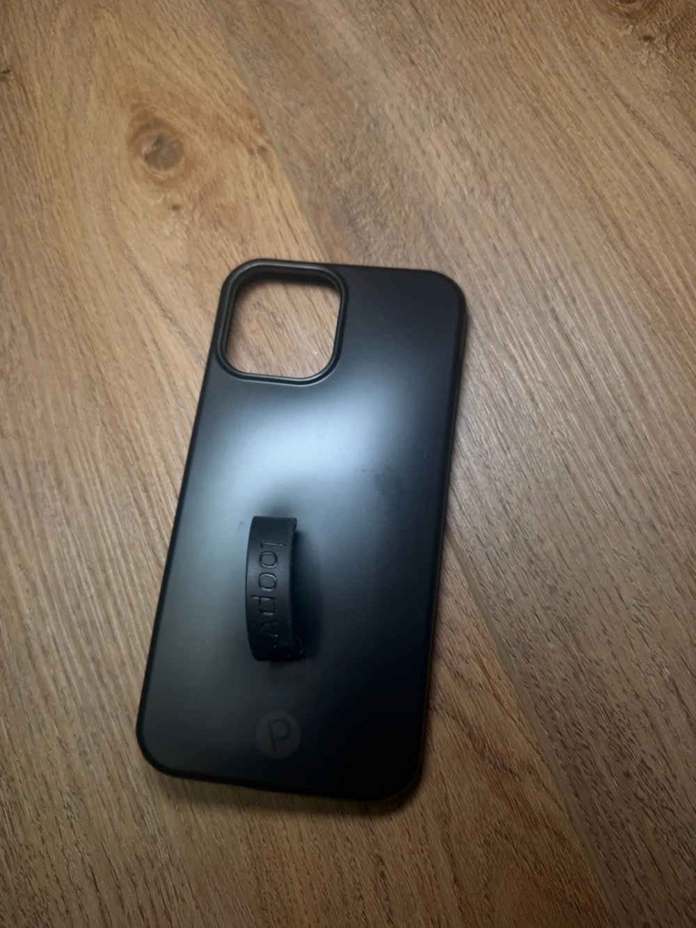 Loopy Case sleek loopy